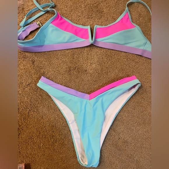 Neon color block swimsuit - Picture 2 of 6